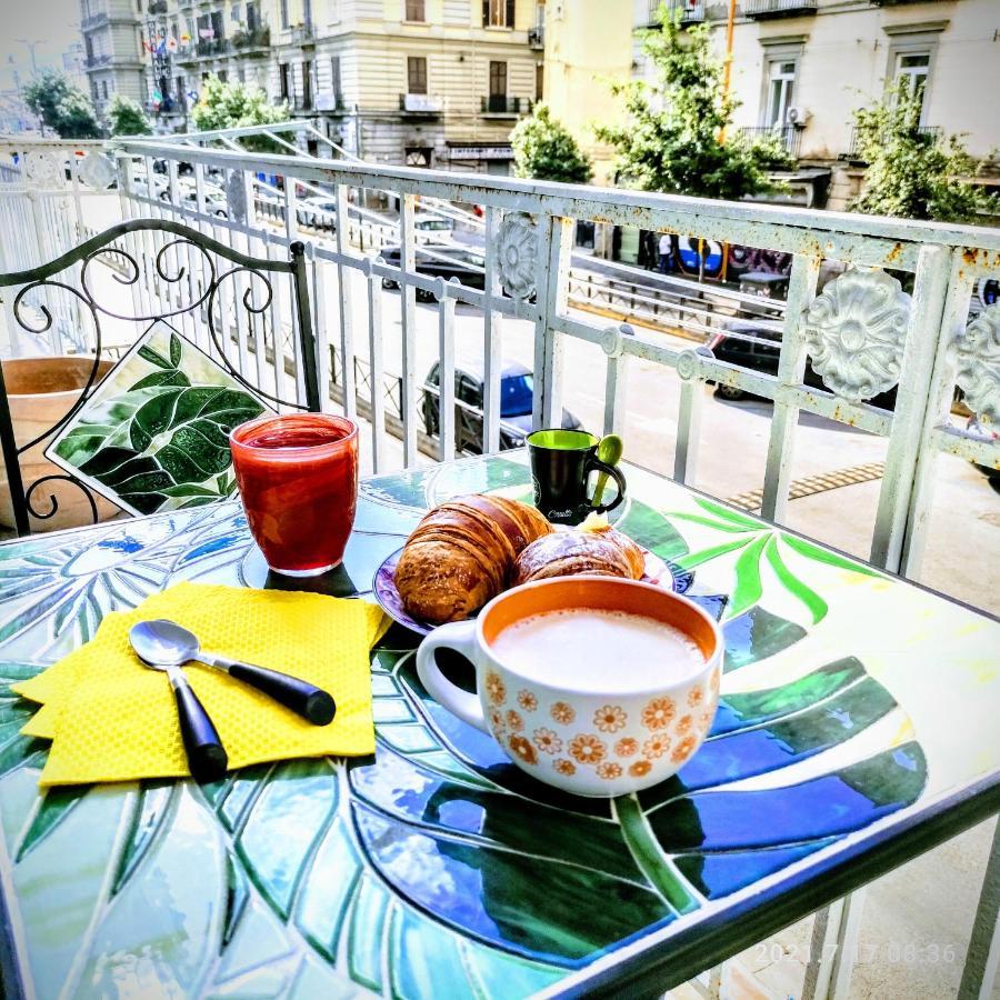 Bed and Breakfast Napoli Naif Exterior foto